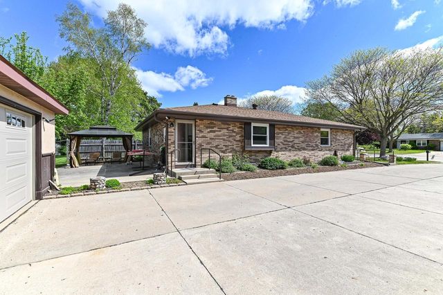 4265 68th STREET, Greenfield, WI 53220