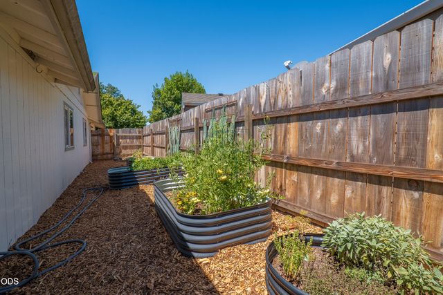 1959 Meadow Glen, Grants Pass, OR 97527