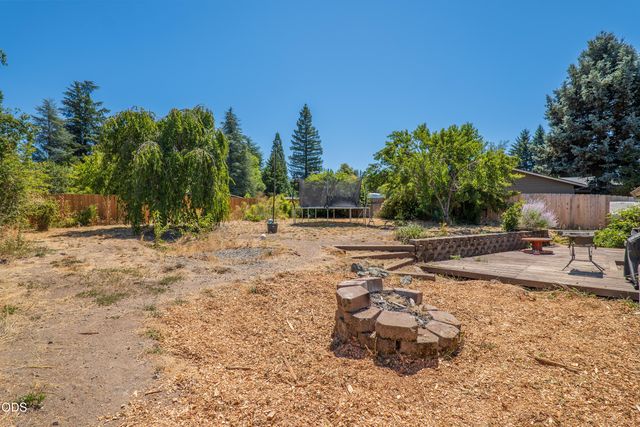 1959 Meadow Glen, Grants Pass, OR 97527
