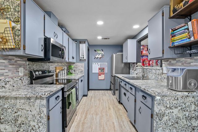 1959 Meadow Glen, Grants Pass, OR 97527