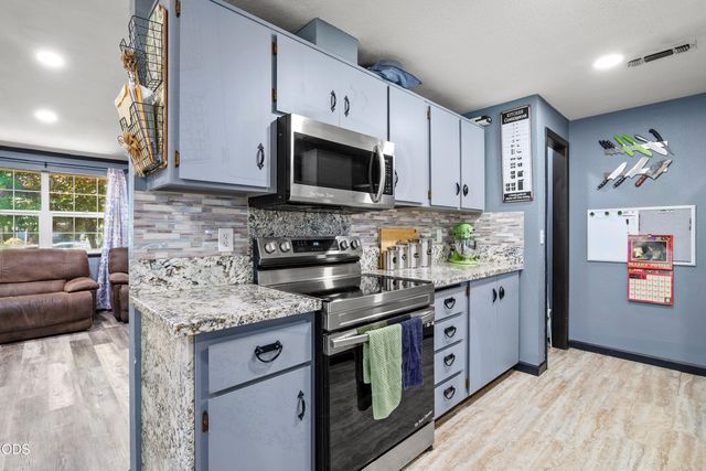 1959 Meadow Glen, Grants Pass, OR 97527