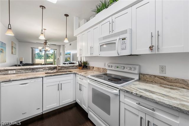 21321 Lancaster RUN 614, Estero, FL 33928