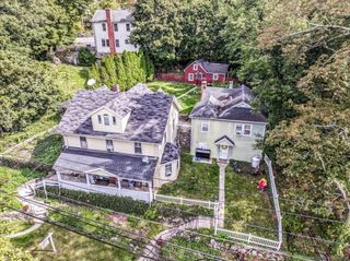 61 Smith Ridge Road, New Canaan, CT 06840