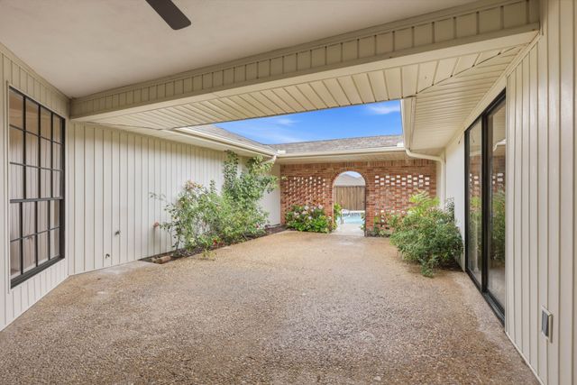 527 Tiffany Trail, Richardson, TX 75081