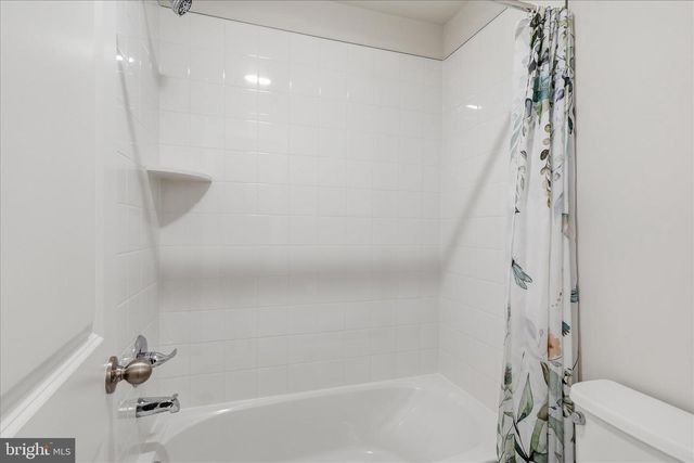 20809 WOOD QUAY DR, Sterling, VA 20166