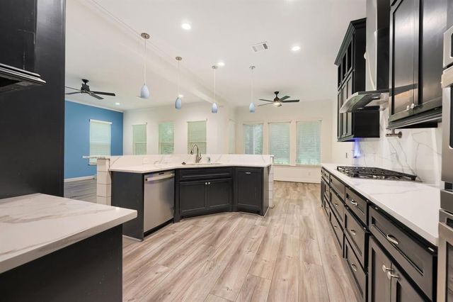 11715 Creek View Lane, Conroe, TX 77385
