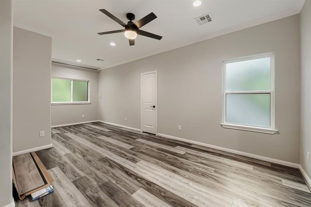 11715 Creek View Lane, Conroe, TX 77385