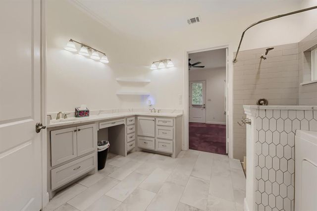 11715 Creek View Lane, Conroe, TX 77385
