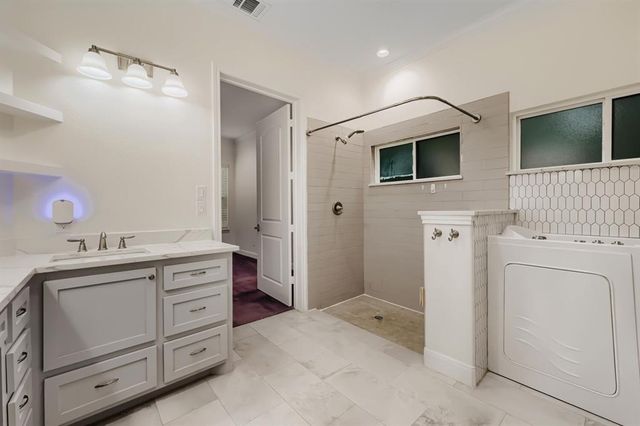 11715 Creek View Lane, Conroe, TX 77385