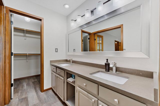 1 Santa Clara Trail, Corrales, NM 87048