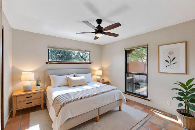 1 Santa Clara Trail, Corrales, NM 87048