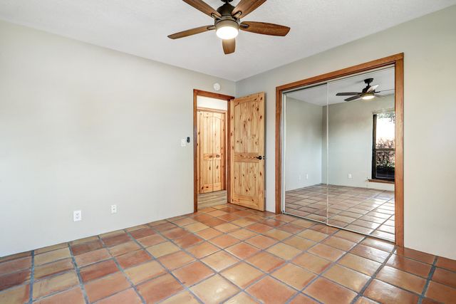 1 Santa Clara Trail, Corrales, NM 87048