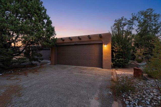 1 Santa Clara Trail, Corrales, NM 87048