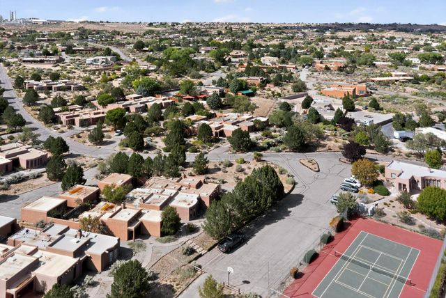 1 Santa Clara Trail, Corrales, NM 87048