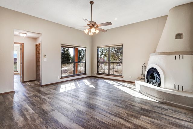 1 Santa Clara Trail, Corrales, NM 87048