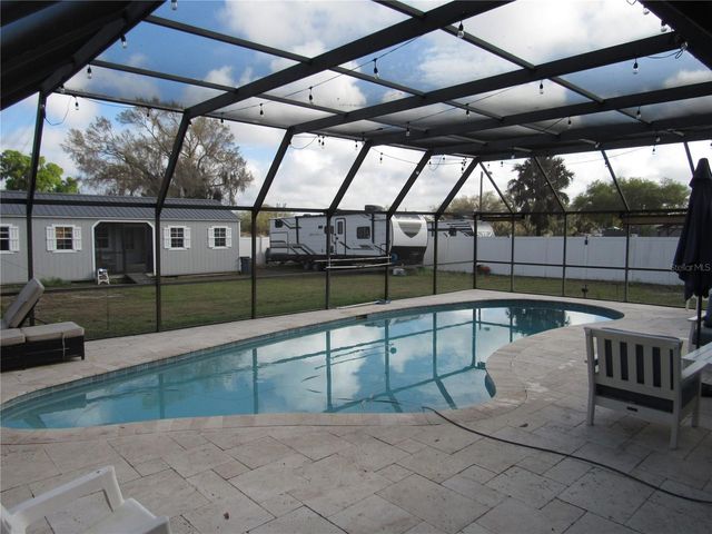 330 MOCCASIN HOLLOW ROAD, Lithia, FL 33547