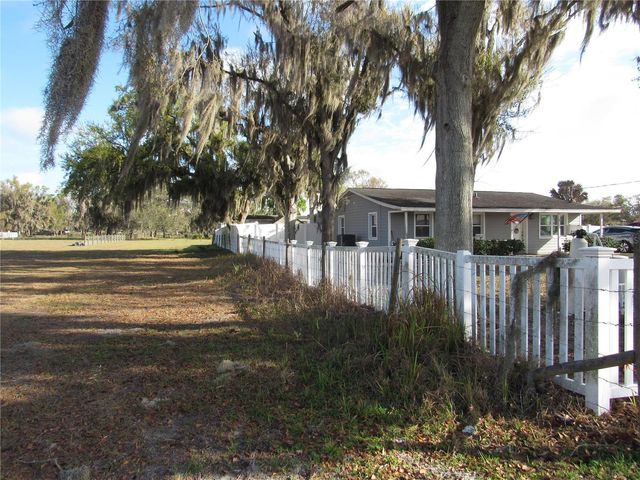 330 MOCCASIN HOLLOW ROAD, Lithia, FL 33547