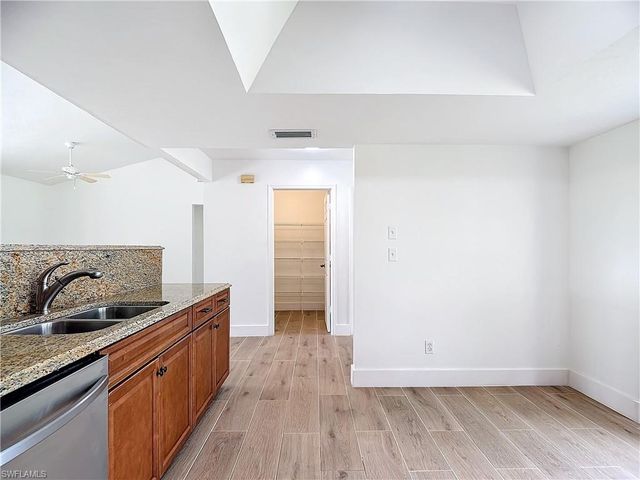 88 Erie DR, Naples, FL 34110