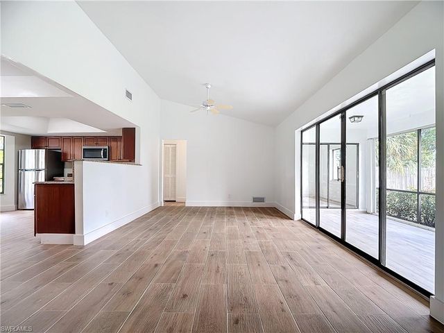 88 Erie DR, Naples, FL 34110