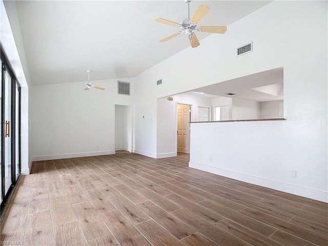 88 Erie DR, Naples, FL 34110