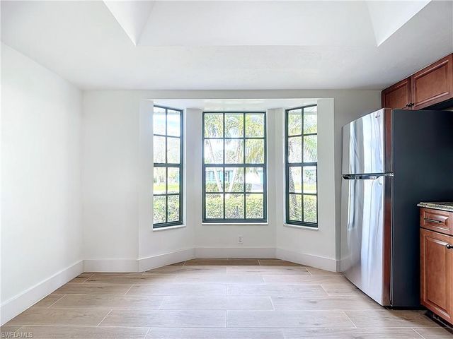 88 Erie DR, Naples, FL 34110