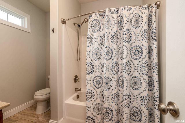 103 EXCALIBUR Drive, Carterville, IL 62918