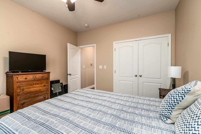 103 EXCALIBUR Drive, Carterville, IL 62918