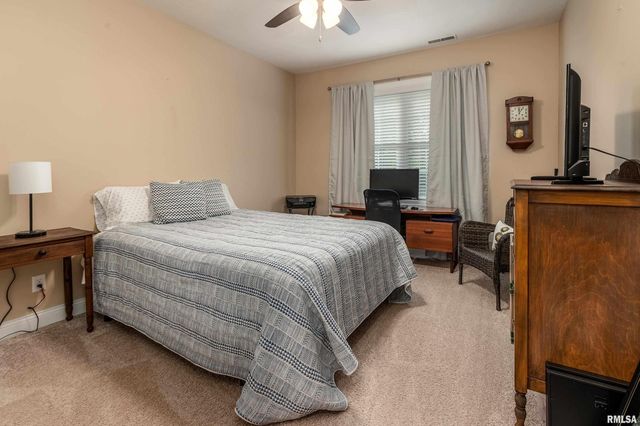 103 EXCALIBUR Drive, Carterville, IL 62918