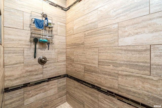 103 EXCALIBUR Drive, Carterville, IL 62918