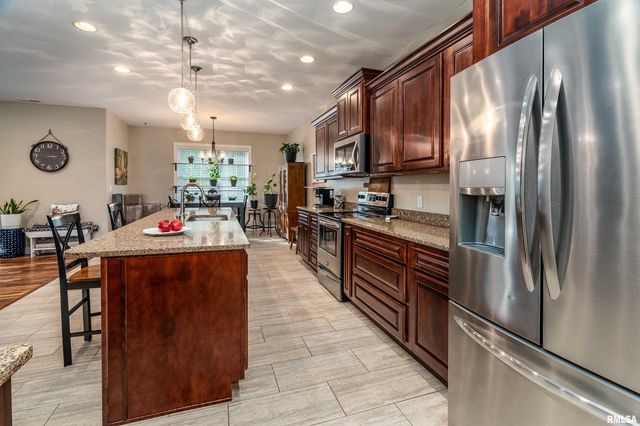 103 EXCALIBUR Drive, Carterville, IL 62918