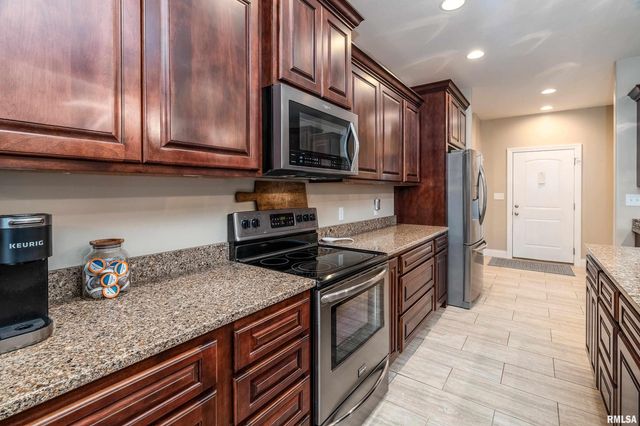 103 EXCALIBUR Drive, Carterville, IL 62918