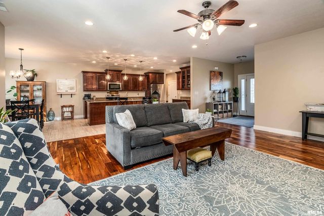 103 EXCALIBUR Drive, Carterville, IL 62918