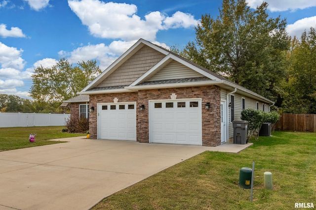 103 EXCALIBUR Drive, Carterville, IL 62918