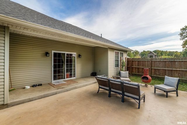 103 EXCALIBUR Drive, Carterville, IL 62918