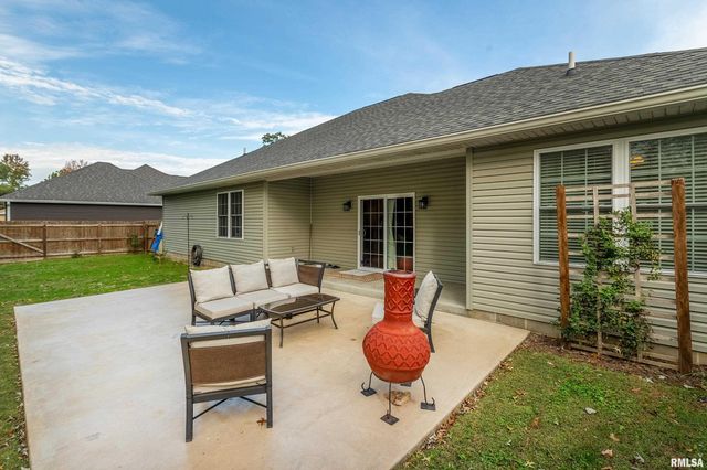 103 EXCALIBUR Drive, Carterville, IL 62918