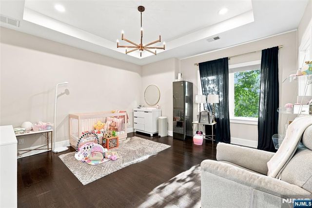 55 Kennedy Drive, Cresskill, NJ 07626