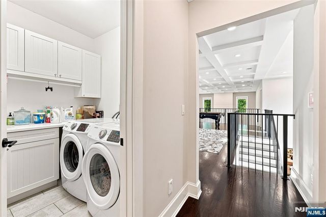 55 Kennedy Drive, Cresskill, NJ 07626