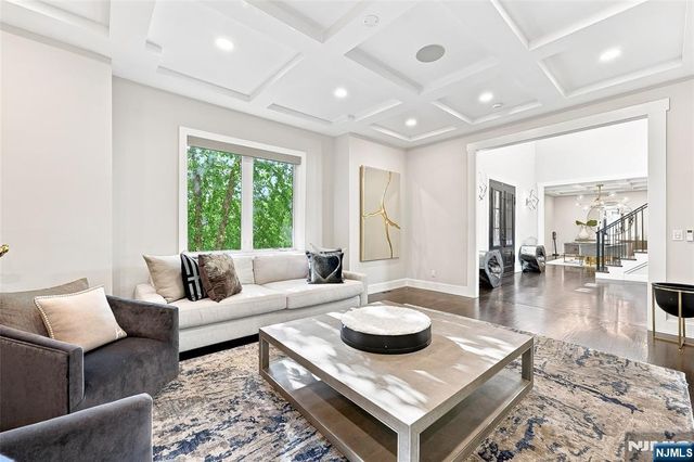 55 Kennedy Drive, Cresskill, NJ 07626