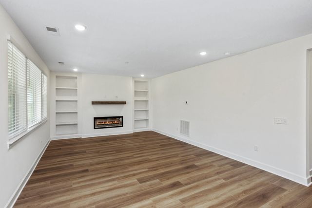 131 West Cassa Way, Mount Juliet, TN 37122