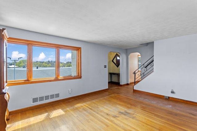 29 Winslow Way, Lynn, MA 01904