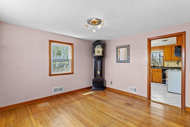 29 Winslow Way, Lynn, MA 01904