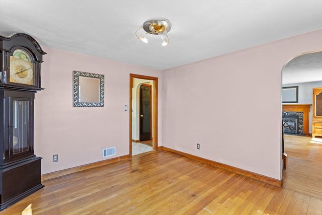 29 Winslow Way, Lynn, MA 01904