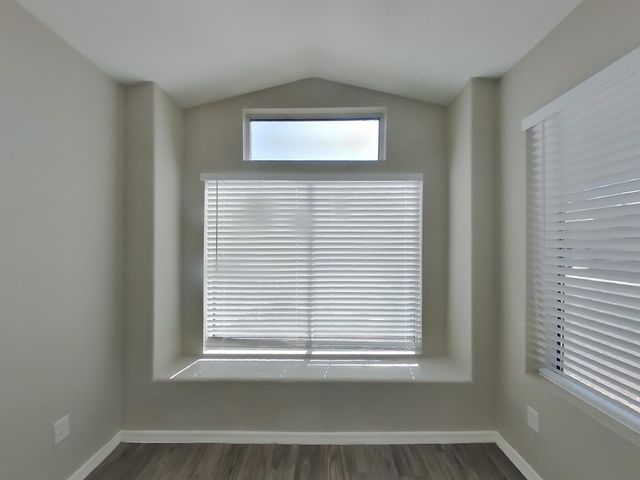 4005 E La Salle Street, Phoenix, AZ 85040