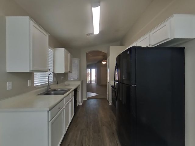 4005 E La Salle Street, Phoenix, AZ 85040