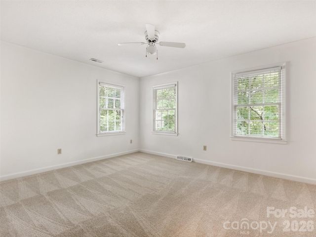 325 Stratfordshire Drive, Matthews, NC 28105