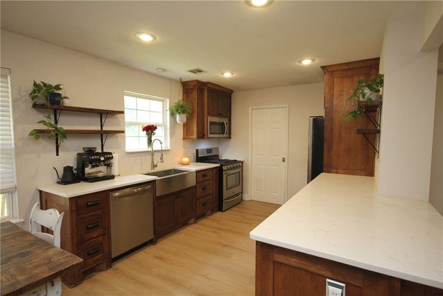11 Primrose Lane, Bella Vista, AR 72714