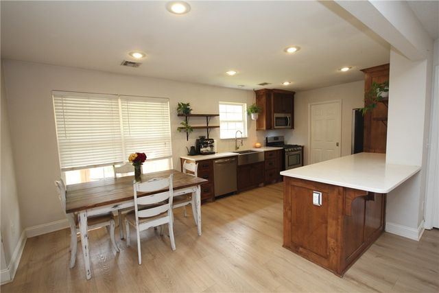 11 Primrose Lane, Bella Vista, AR 72714