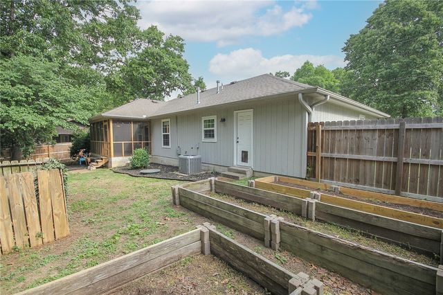 11 Primrose Lane, Bella Vista, AR 72714