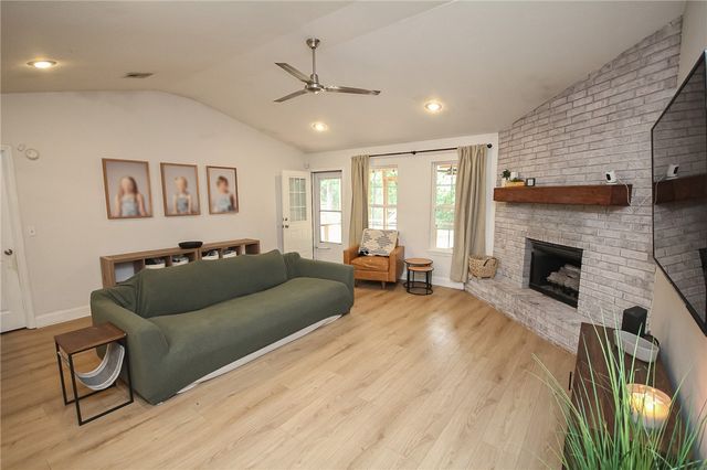11 Primrose Lane, Bella Vista, AR 72714