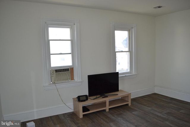 29 S MAIN ST, Glassboro, NJ 08028